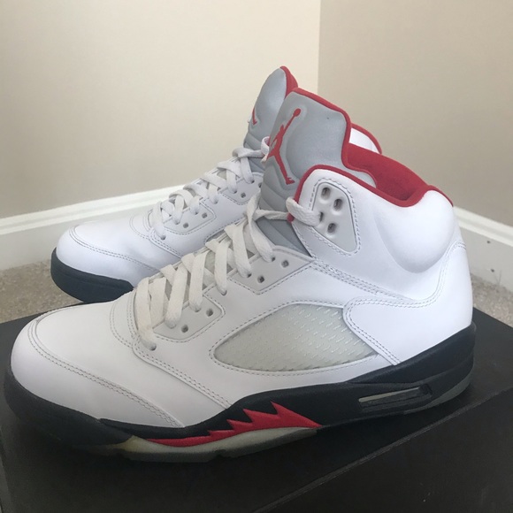 Jordan retro 5 fire red Sz 9 2013 grape v near Ds metallic aqua - Picture 3 of 9